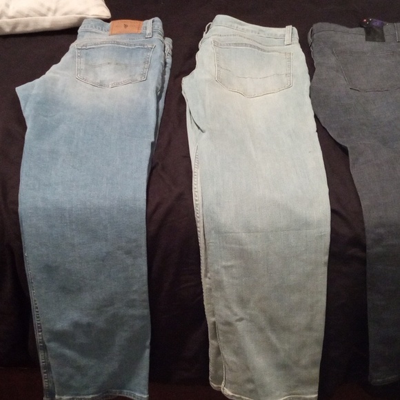 New Jeans - Picture 1 of 10